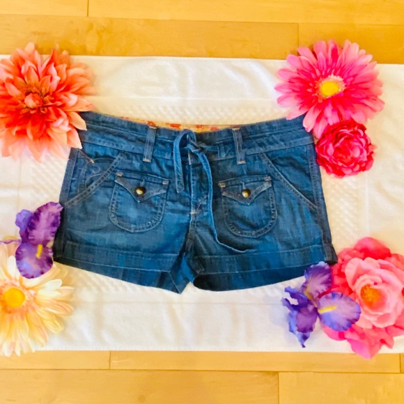 Do It In Dittos...Shorts! - Picture 2 of 11